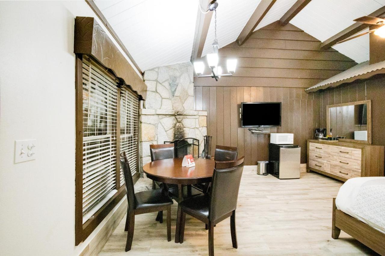 Arrowhead Tree Top Lodge Лейк Ароухед Екстериор снимка